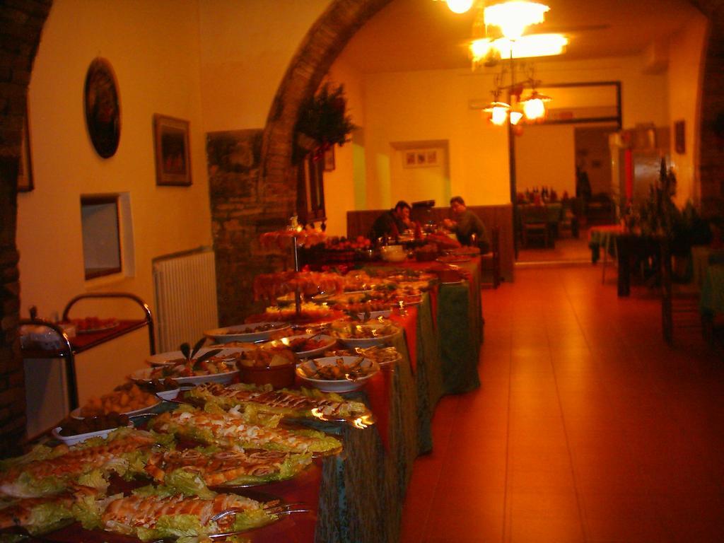 Hotel Il Malandrone โรซิญญาโน มาริตตีโม ภายนอก รูปภาพ